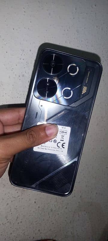 itel p65 all ok good condition with box power bank 15