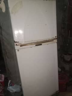 I m selling my fridge