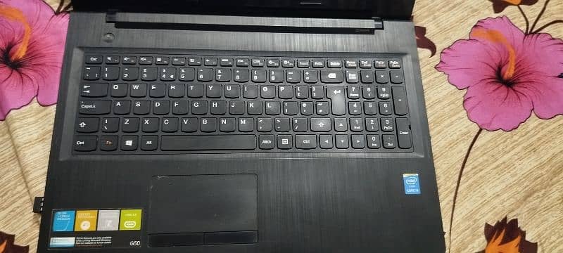 Lenovo G50-70 1