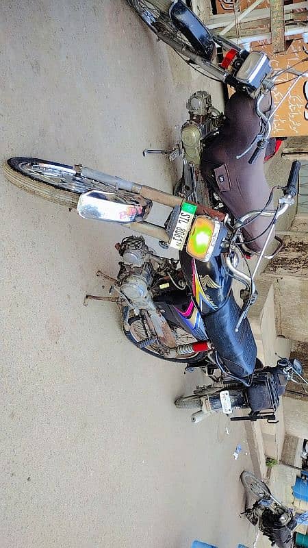 Honda Cd70 use bike Punjab number plate 4