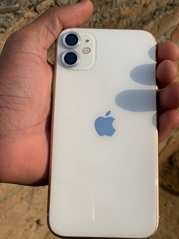 IPhone 11 64 gb ( jv) 7