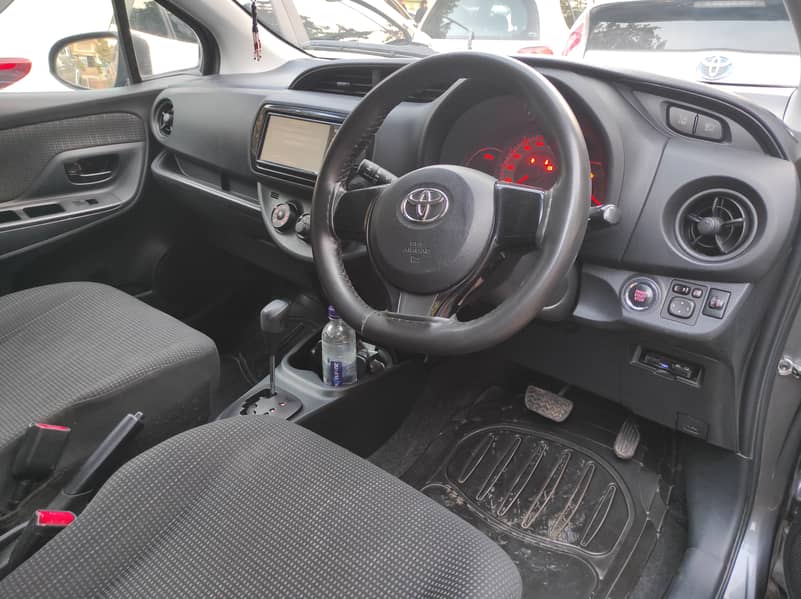 Toyota Vitz 1.0 U 2018 7