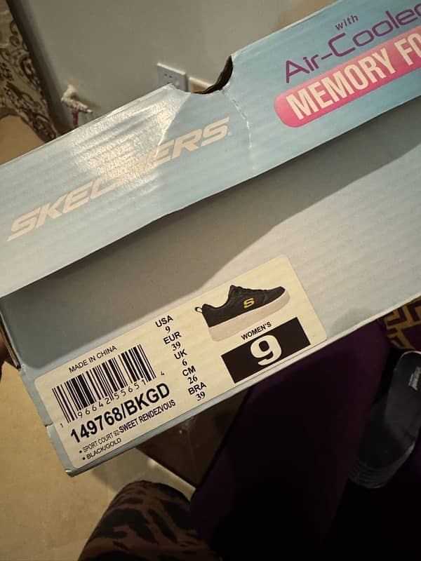 ORIGINAL SKECHERS 4