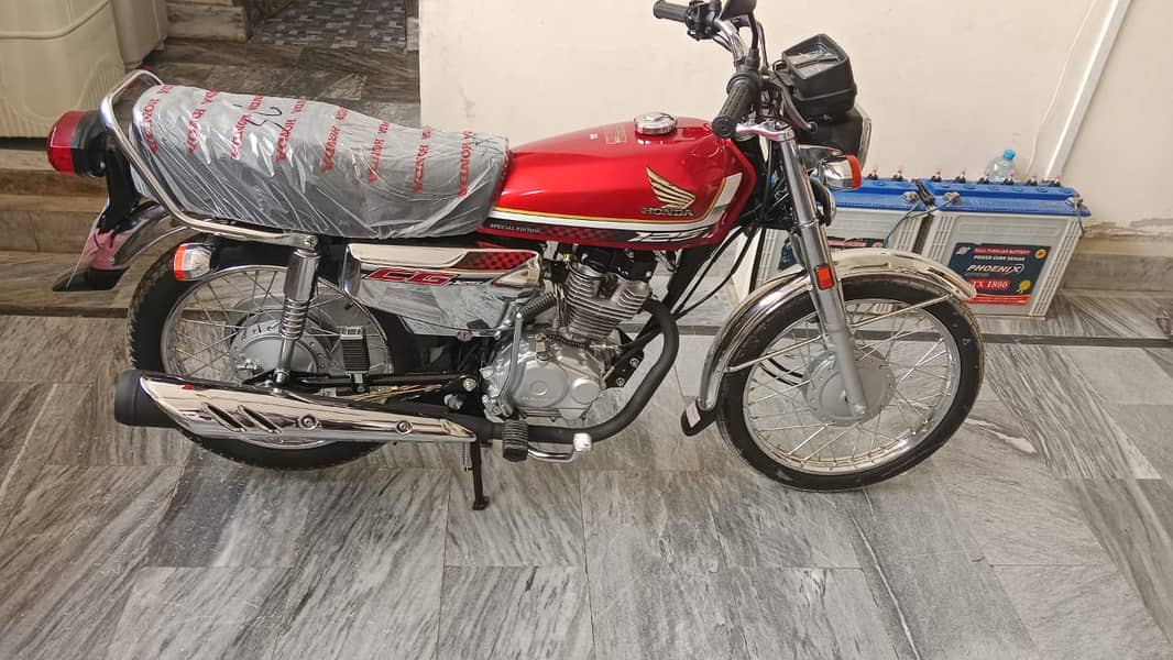 Honda CG 125 for sale 00971561857950 watsap only contect 0