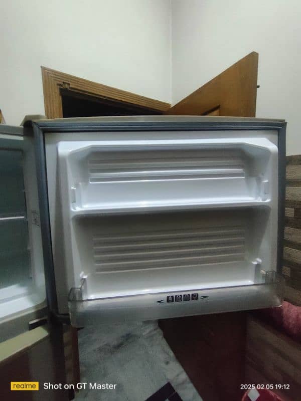 Dawlance Refrigerator for Sale 3