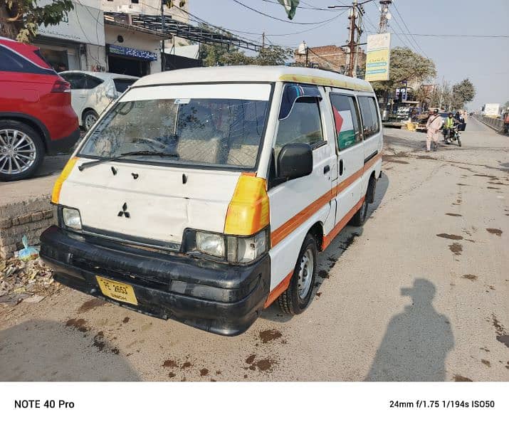 Mitsubishi hiace Toyota urgent sale 1