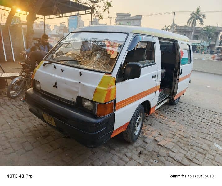 Mitsubishi hiace Toyota urgent sale 4