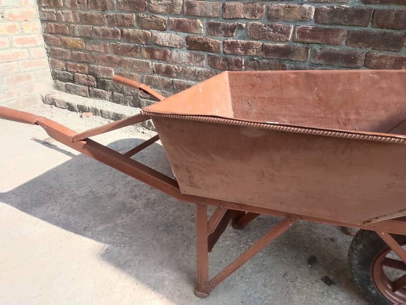 Hand trolly in new condition 1