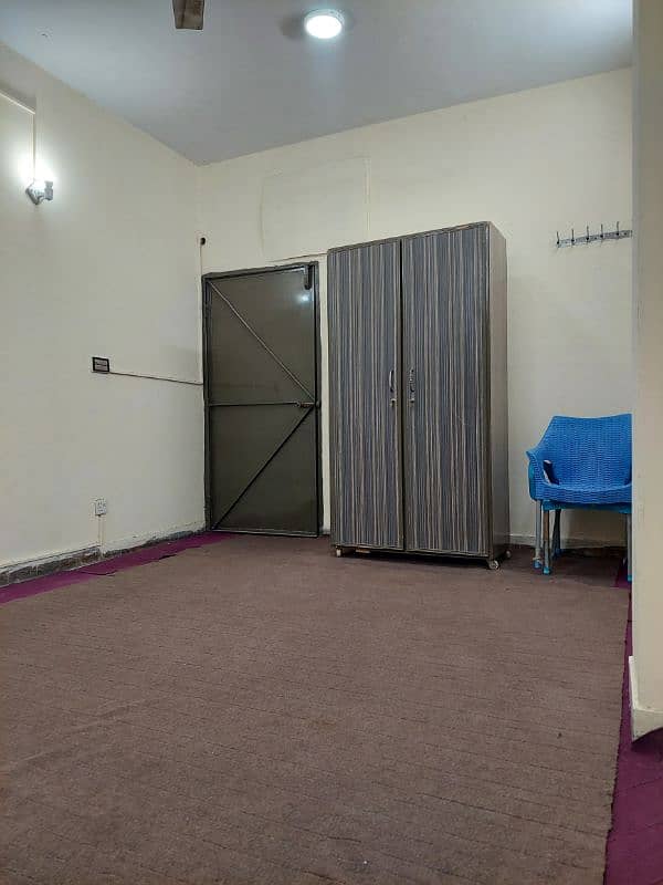 Flat for Rent in Faisal Town near Gormet Restaurant. 6