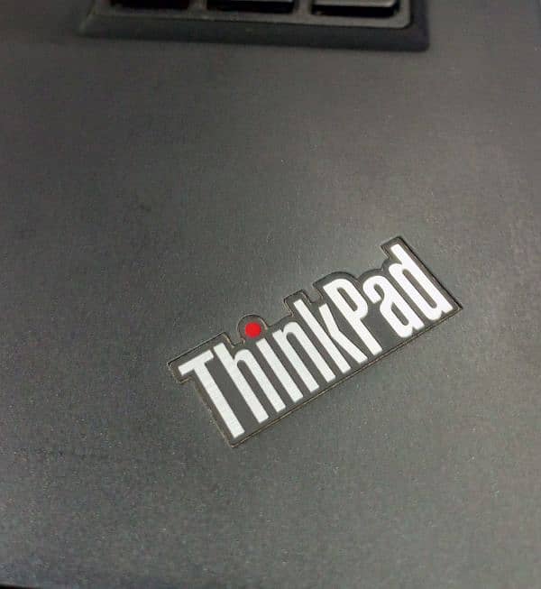 Lenovo ThinkPad T460s, Core i5-6th Generation Laptop 1