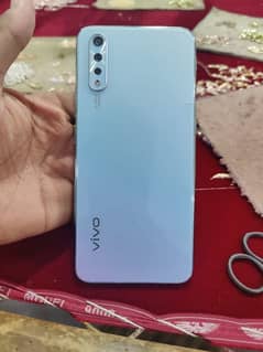 vivo s1