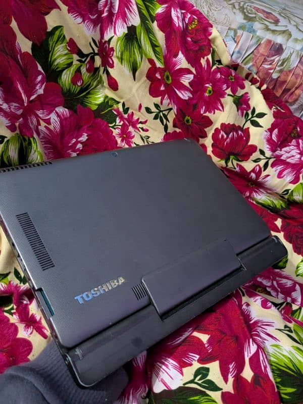 Toshiba laptop 1