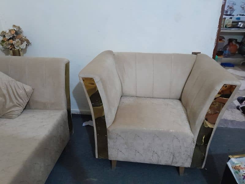 3 2 1 sofa set just like new 2