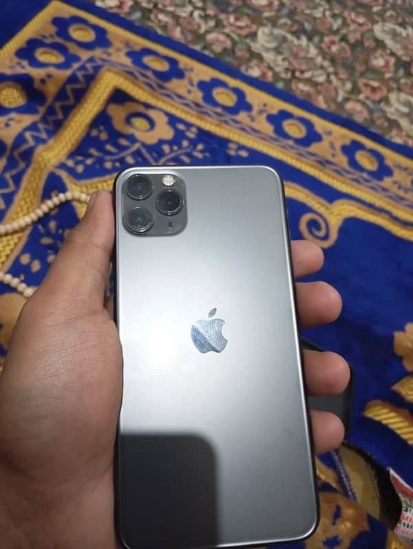 iphone 11 pro max PTA approved 1