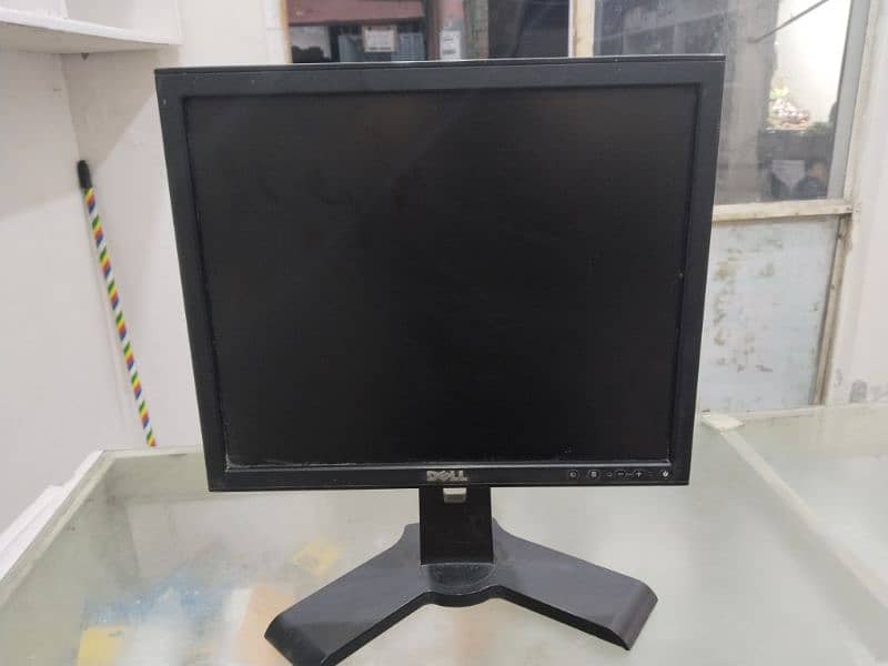 DELL led with stande 10 by 10 0