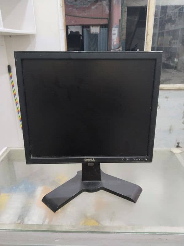 DELL led with stande 10 by 10 3