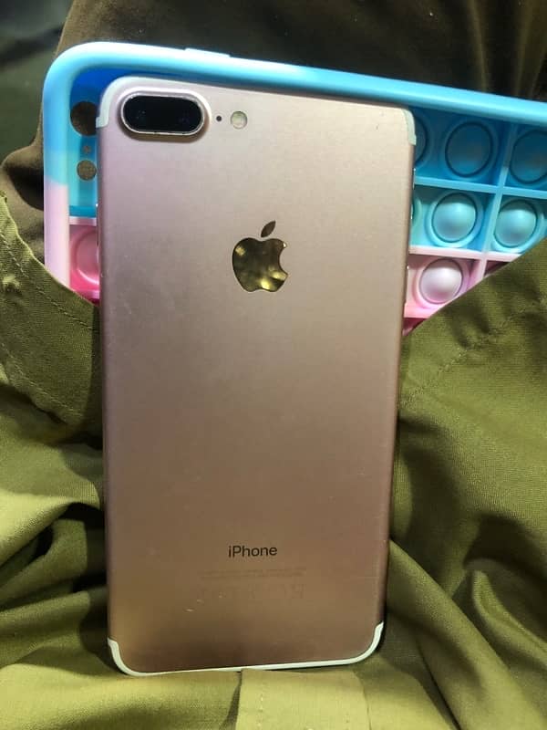 iPhone 7 Plus 128 Gb water pack non pta 1