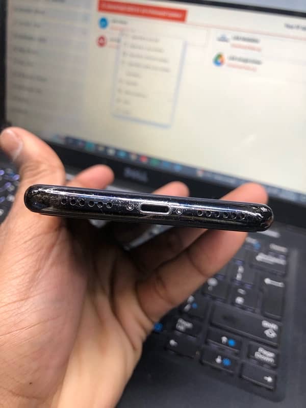 Iphone X (PTA Approved) 4