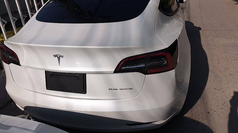 Tesla Model 3 Long Range 450km+ Electric 75KW Dual Motor Pearl White 4