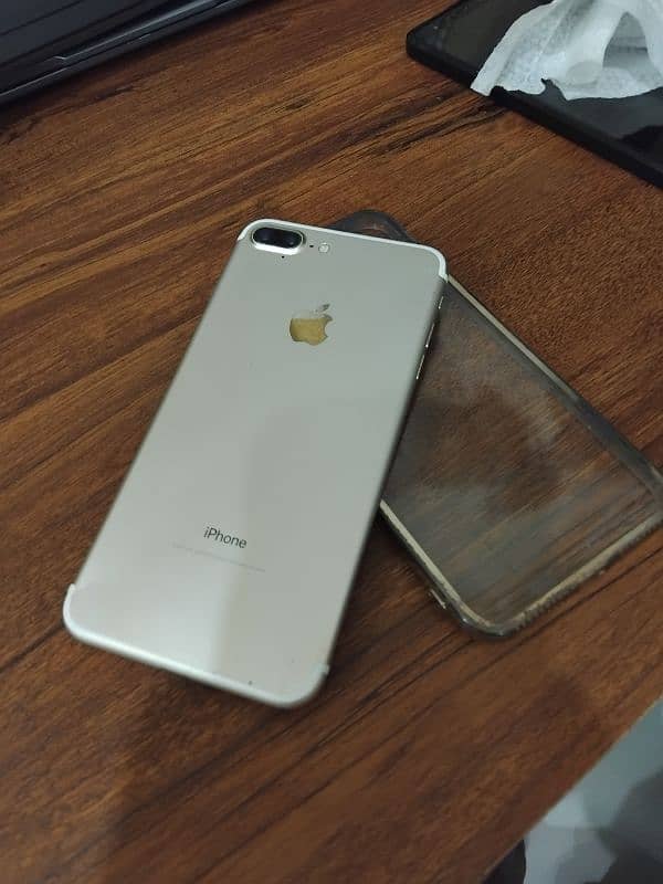 iPhone 7 plus 1