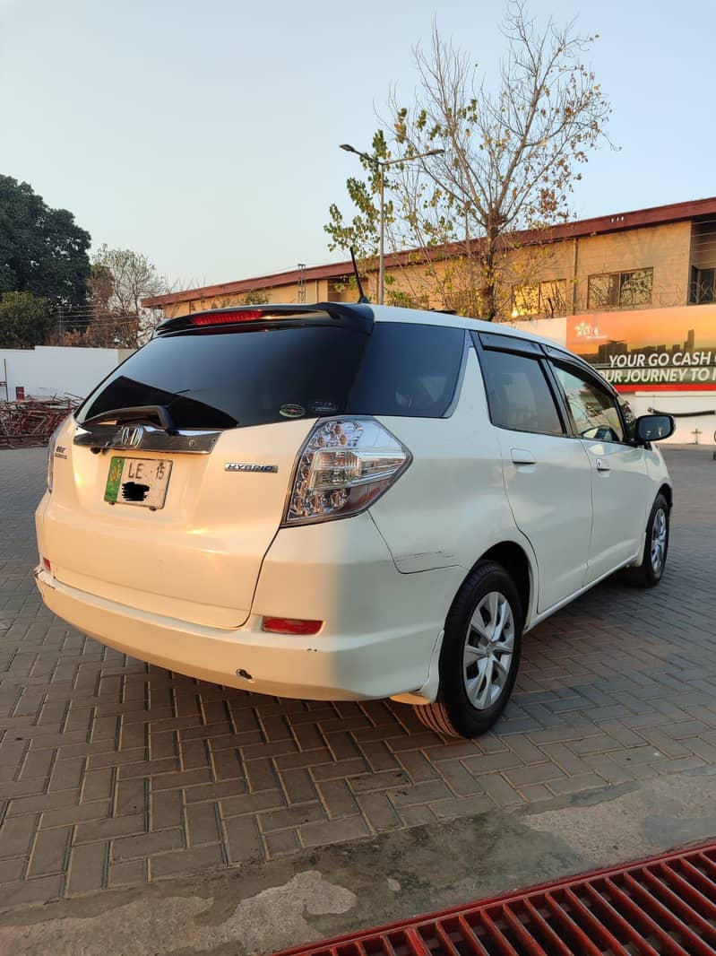 Honda Fit shuttle 2011/. 2015 4