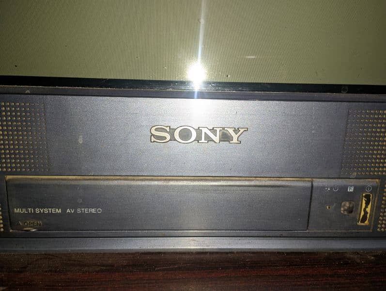 Sony Triniton Color TV 1