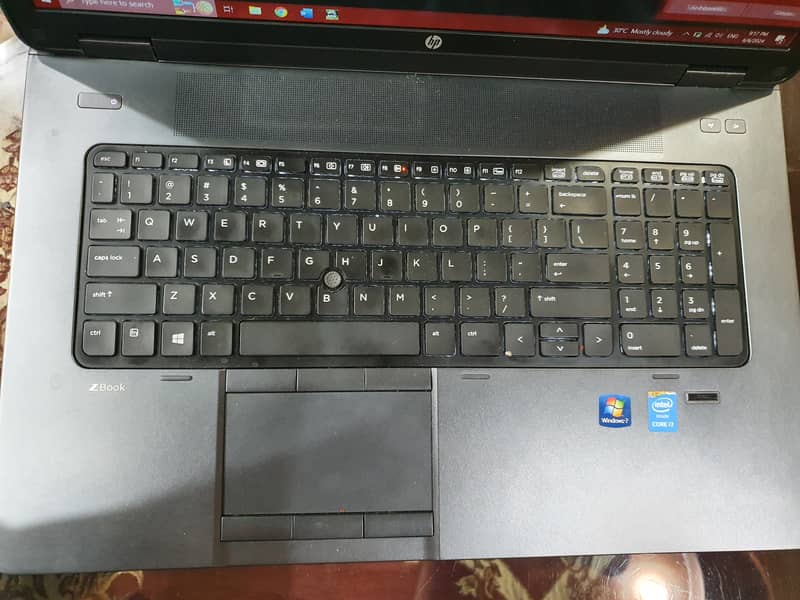 HP Zbook 17 G2 (16/256) with 4G. B NVIDIA K4100 2