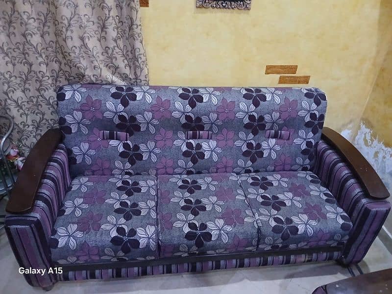 7 seater Sofa set custom made in best condition. 7