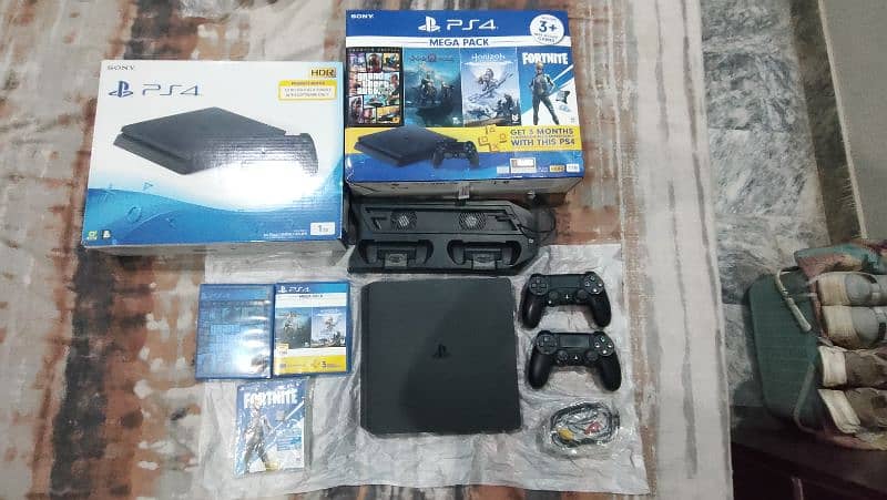 PS4 Slim 1TB New Condition 1