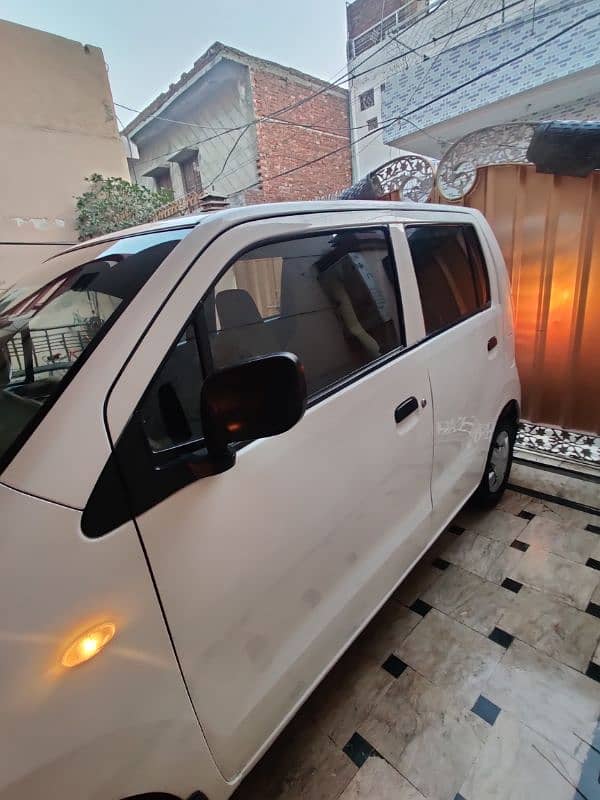 Suzuki Wagon R 2018 5