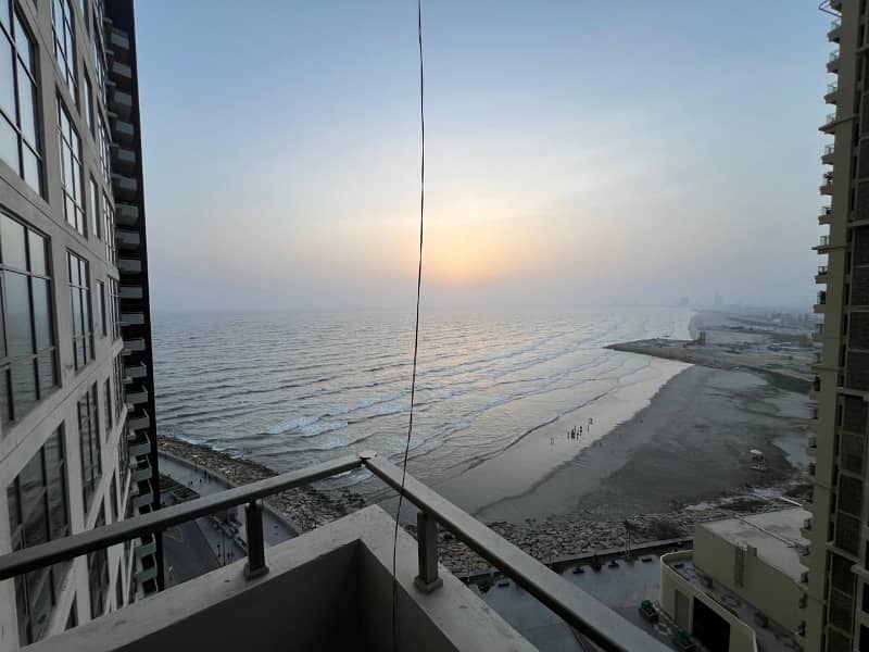 1 BEDROOM SEA FACING FLATE EMAAR REEF TOWER 2 2