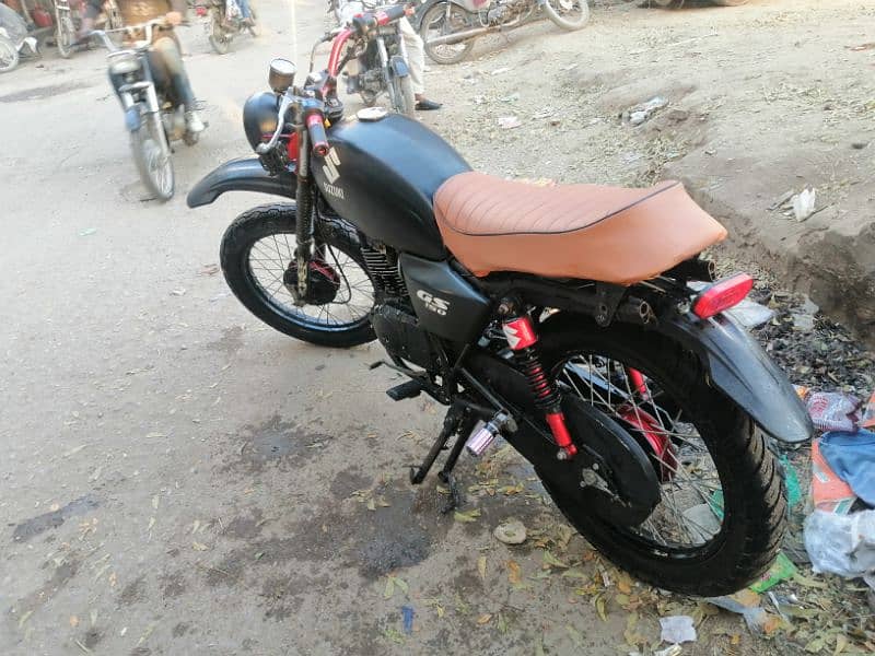 Suzuki Gs 150 Hyderabad Reg 2012 recondition cafe Racer 0