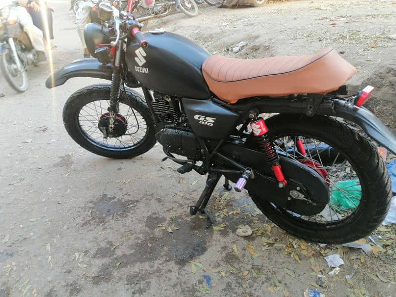 Suzuki Gs 150 Hyderabad Reg 2012 recondition cafe Racer 3