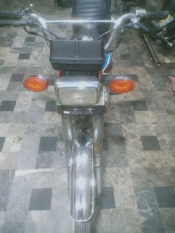 Honda 125 6