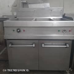 Hot plate Fryer working Table