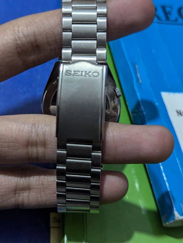 Seiko 5 Automatic watch 17 jewels 4