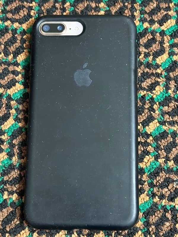 iphone 8 plus in 10/10 condition pta approved 3