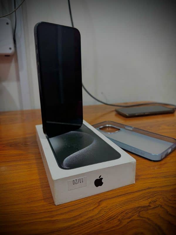 Iphone 15 pro max complete box 3