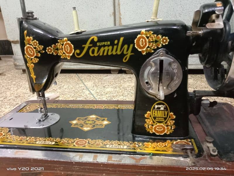 sewing machine (family) 1