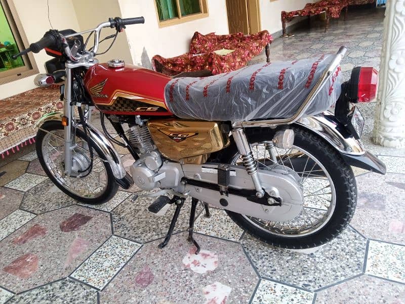 Honda 125 24 Model All punjab number 6