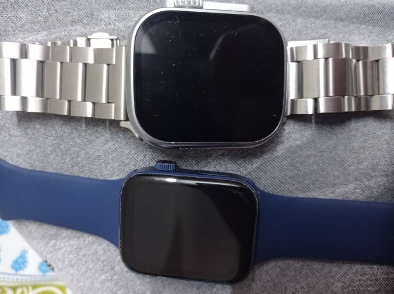 Apple Watch n76 With charger And Box. 0