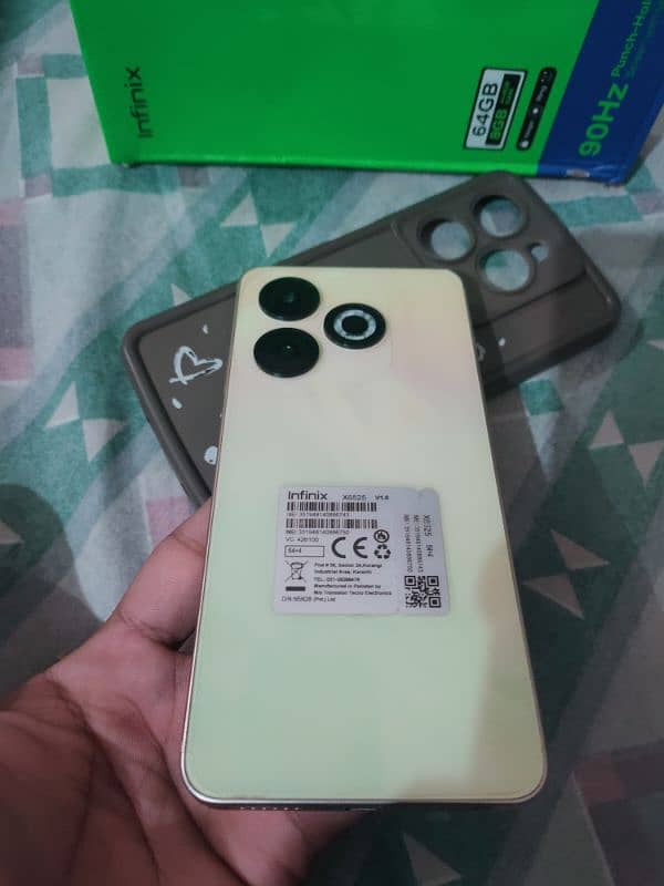 Infinix Smart 8 For Sale With Box And Charger 1