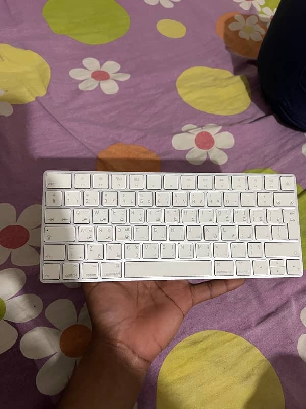 Apple keyboard air 2 lightning port wireless keyboard 1