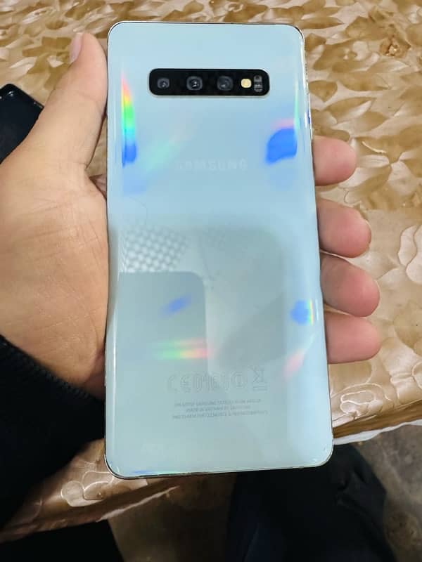 Samsung Galaxy S10+ 0