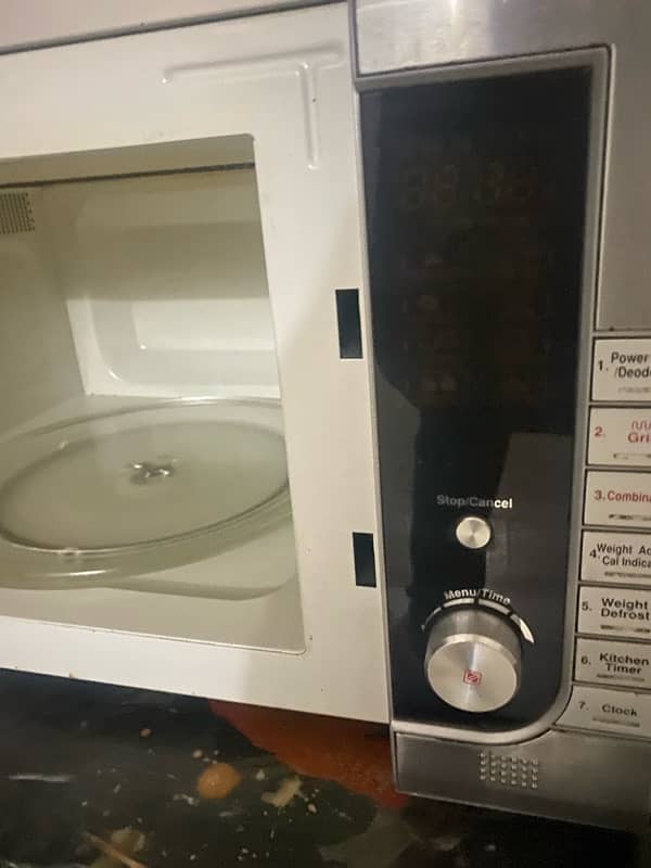 Microwave Oven  - Brarely Used - 38 liter 1