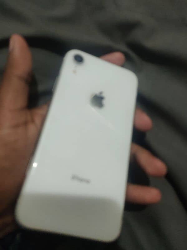 iphone xr 64gb 9