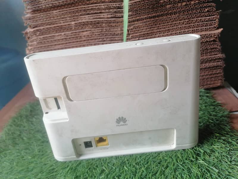 Huawei B311As 4G LTE Router wifi sim router 1