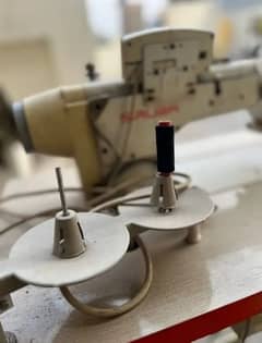 2x Machines (overlock + Singer) for Sale