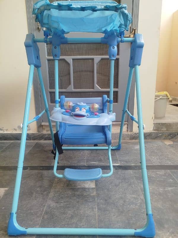 Baby Swing in excellent condition 1