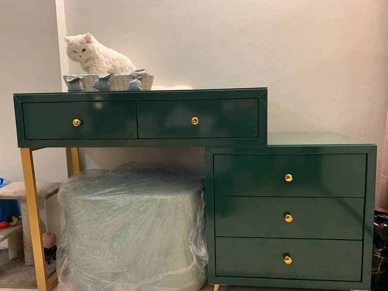 Dresser table, Dressing table, vanity with stool for bedroom 0